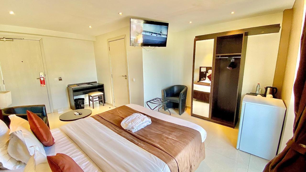 Hotel M'Lys Conakry Exteriör bild